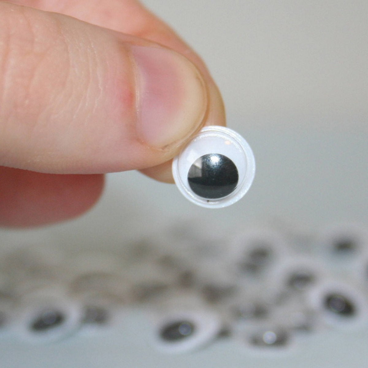 Gift To Love | Craft Googly Eye | Size : 16 Mm | Pcs : 60 Pcs | Code : EYE16MM