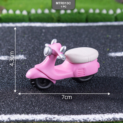 Gift To Love | Miniature Model Scooter | Color : Pink | Code : MTR013C
