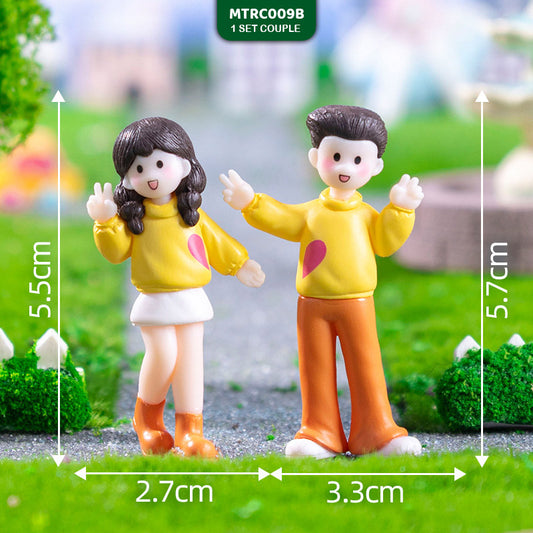 Gift To Love | Miniature Set Of 1 Couple | Code : MTRC009B