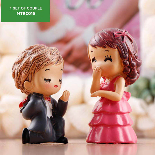 Gift To Love | Miniature Model Set Of Couple | Pcs : 1 Set | Code : MTRC015