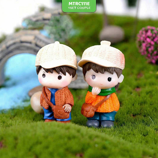 Gift To Love | Miniature Model Couple | Pcs : Set Of 1 | Code : MTRC111E