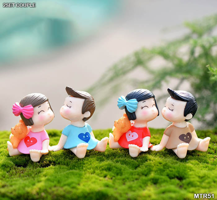 Gift To Love | Miniature Model Couple | Pcs : 2 Set | Code : MTRC51
