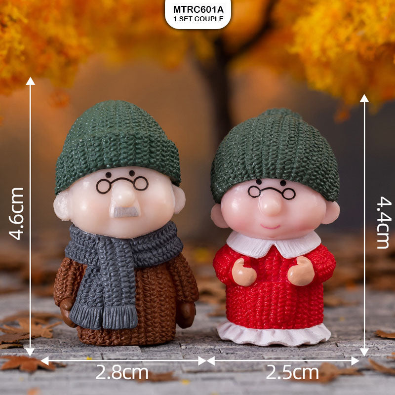 Gift To Love | Miniature Model Couple | Pcs : 1 Set | Code : MTRC601A