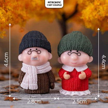 Gift To Love | Miniature Model Couple | Pcs : Set Of 1 | Code : MTRC601C